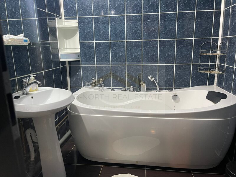 Berceni, apartament 3 camere de inchiriat, 70 mp, etaj 1, decomandat, parcare.